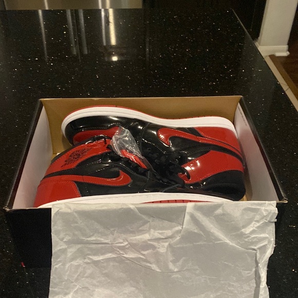 Nike Air Jordan 1 Retro High OG ‘Patent Bred’ Shoes...